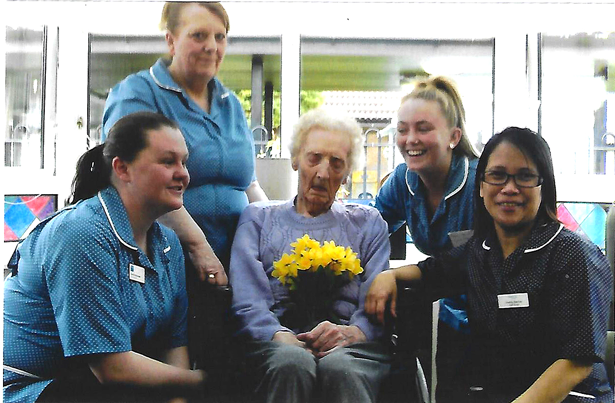 Filling 102 years with family and friendship